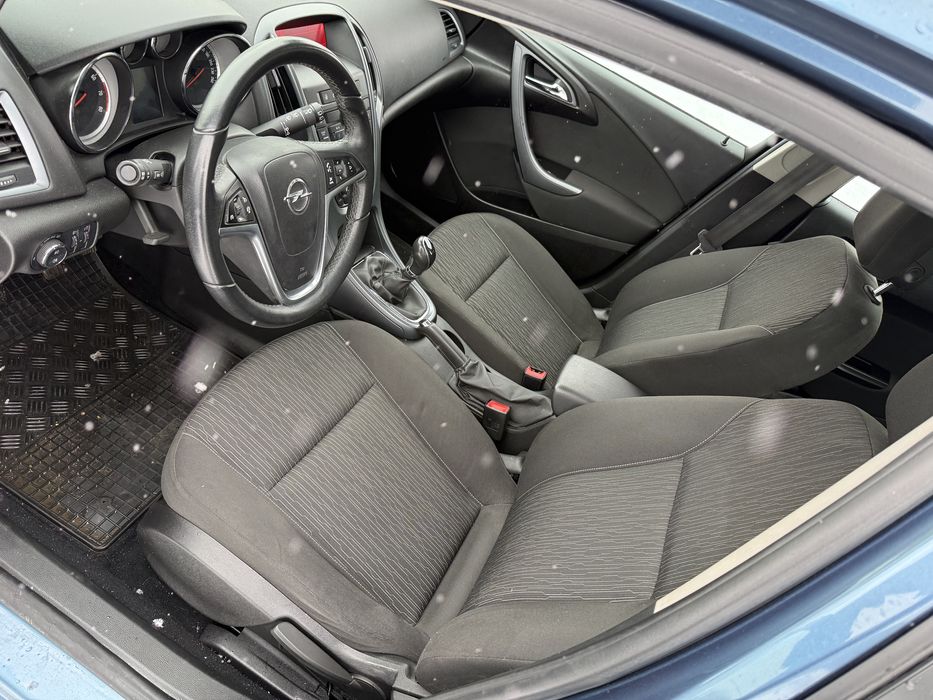 Astra 1.4 Turbo 120 koni 6 biegow Bezwypadkowa Przygotowa do rej Opel