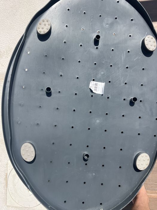 Cama para cão de plástico