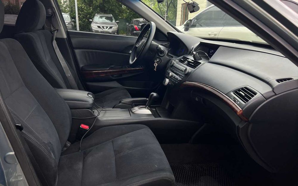 Honda Crosstour 2012