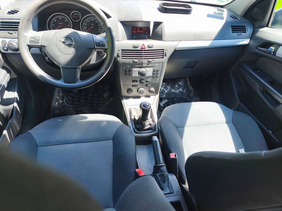 Opel Astra h 1.9 cdti