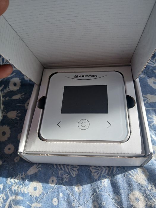 Vendo Cube S Net Ariston Branco novo