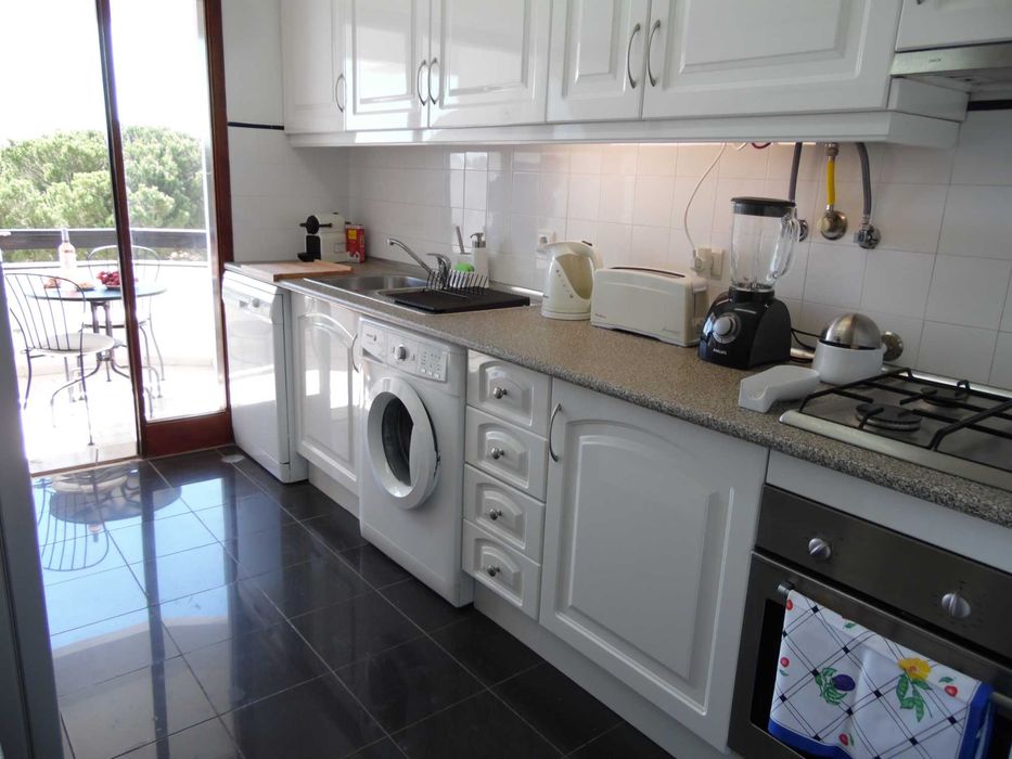 CASA CHICO-T1 grande c/ 2 terraços a Pé p/ Marina + Piscinas + Central + Estacionamento- LIVRE A PARTIR DE  23/08 - Vilamoura