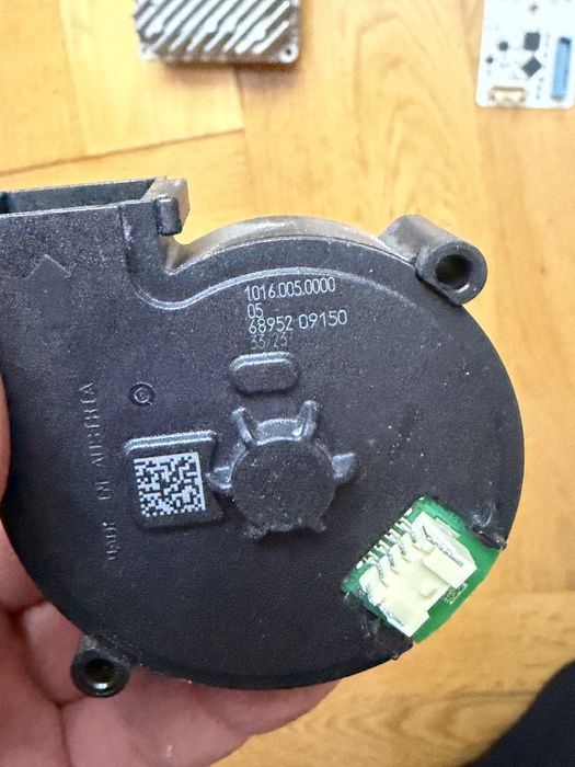 Боки фар плата вентилятор Audi Q8