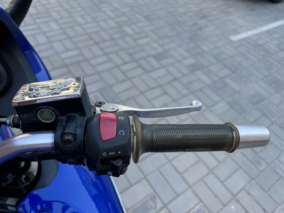 Suzuki GSX600F Katana