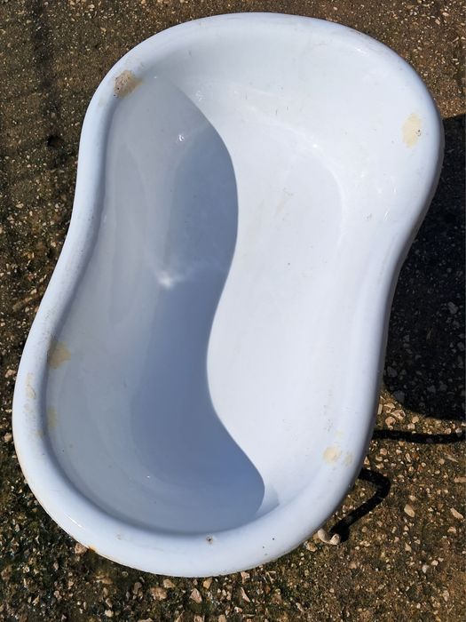 Bidé antigo em esmalte