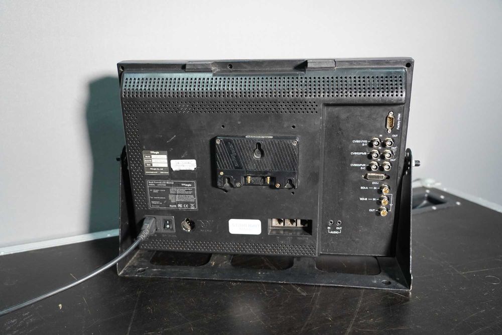 Монітор TV Logic LVM-172WS 17"