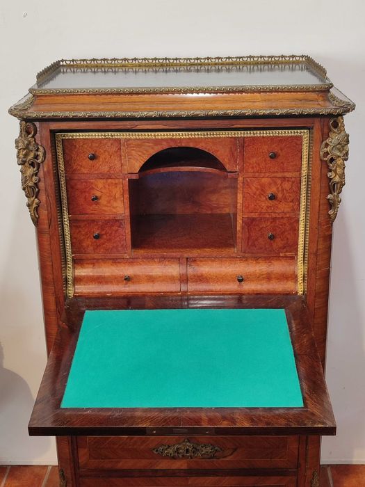 Secretária " Abattant"