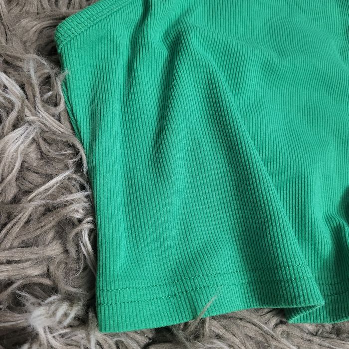 Zielony top damski krótka koszulka w prążki bluzka na lato Shein XS 34