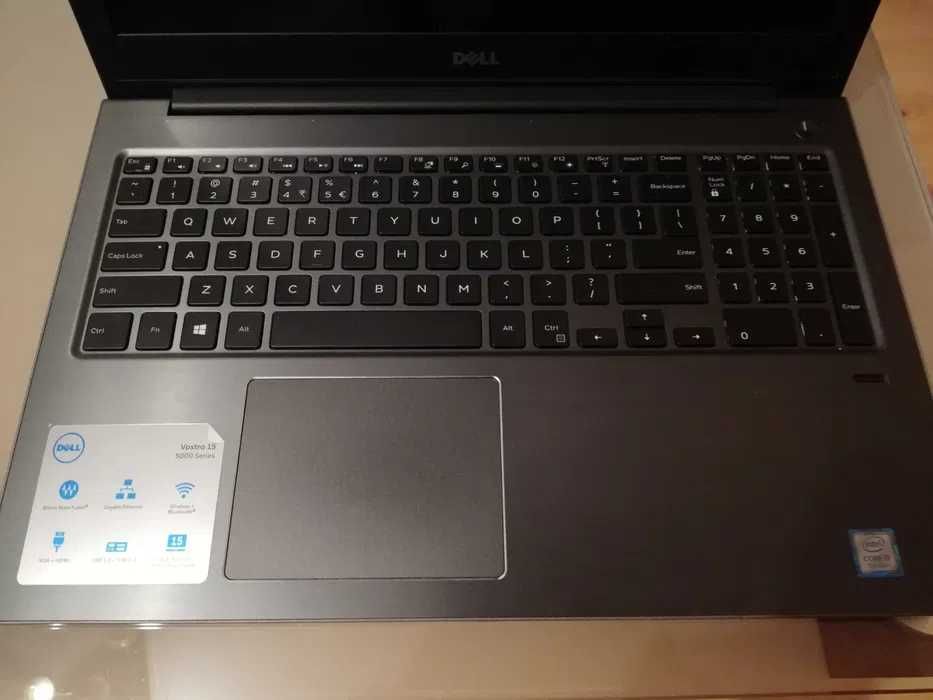 Dell Vostro 5568 i7-7500/8G/256+1000/10Pro 940MX FHD