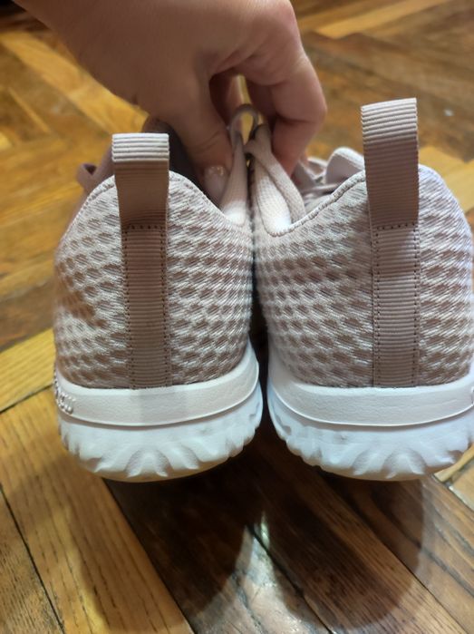 Кросівки жіночі Nike review