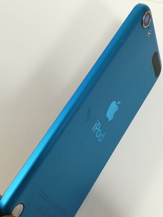 Apple iPod A1421 "32gb"