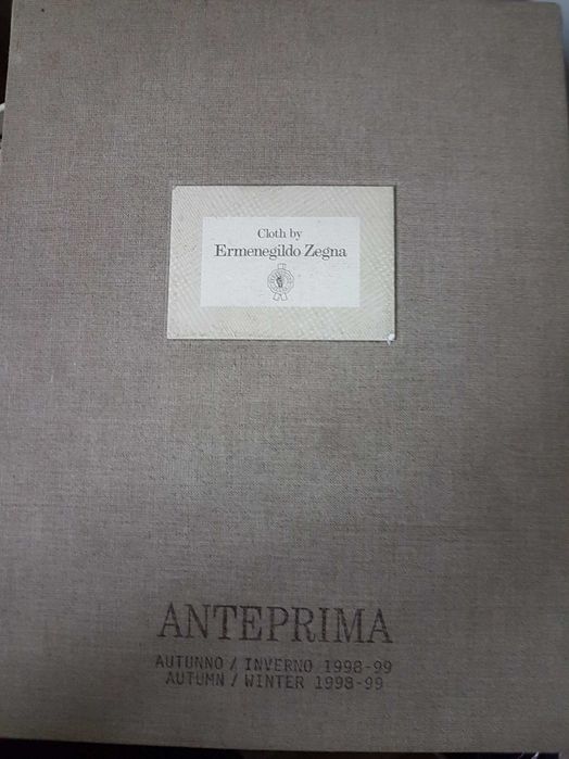 Ermenegildo Zegna - Catalogos de Fatos de lã ( Tudo 20€ )