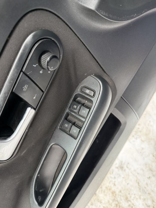 Seat Ibiza 6L 1.9tdi 130koni,6bieg,climatronic