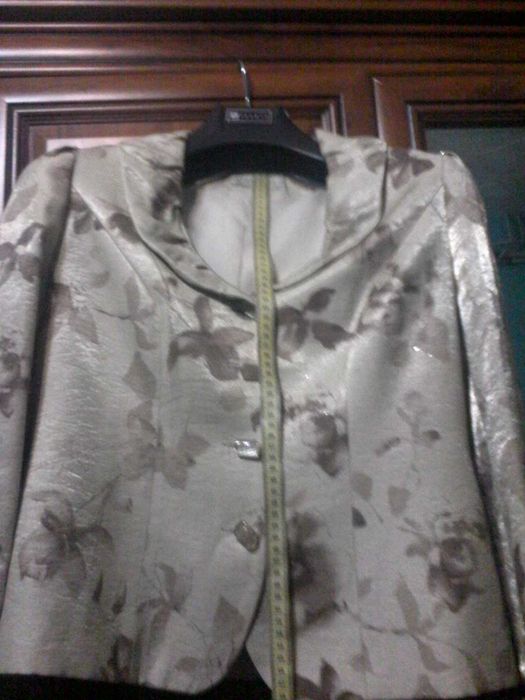 Garsonka z motywem kwiatowym