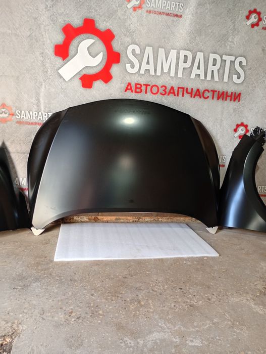 Toyota venza капот