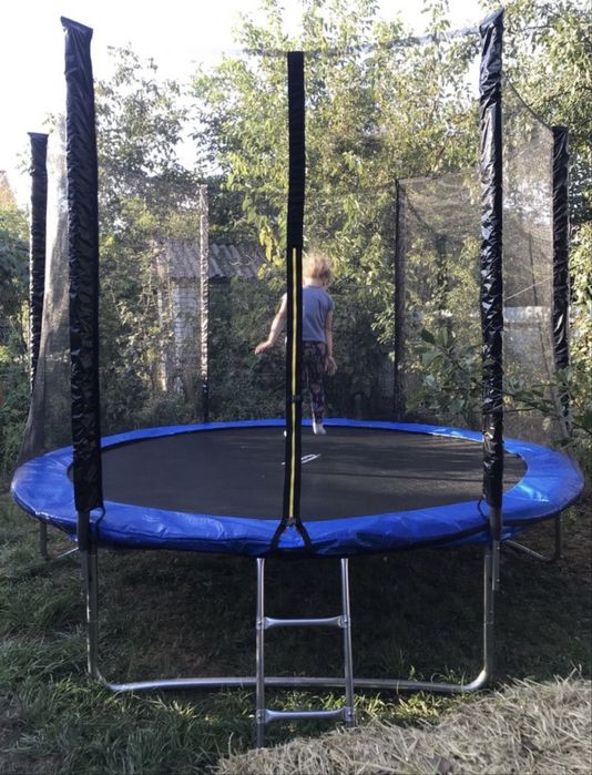 Батут дитячий!Батут дитячий з сіткою та драбинкою! Нові батути!