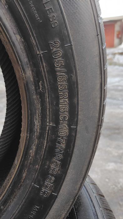 Зимова резина ARIVO 205/65/16с