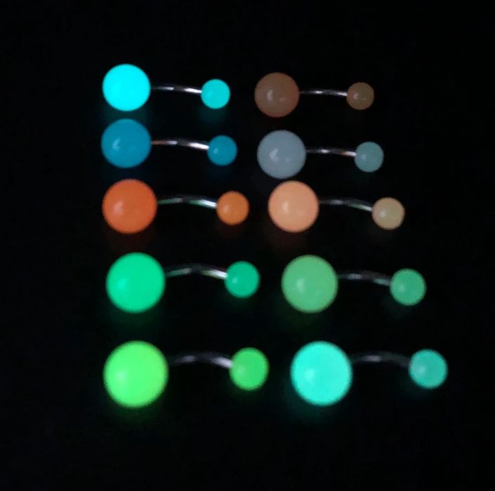 Piercing  umbigo fluorescente