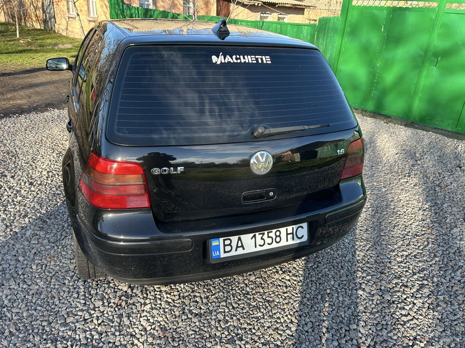 Продаю Volkswagen Golf 4 з двигуном 1.6 16-клапан