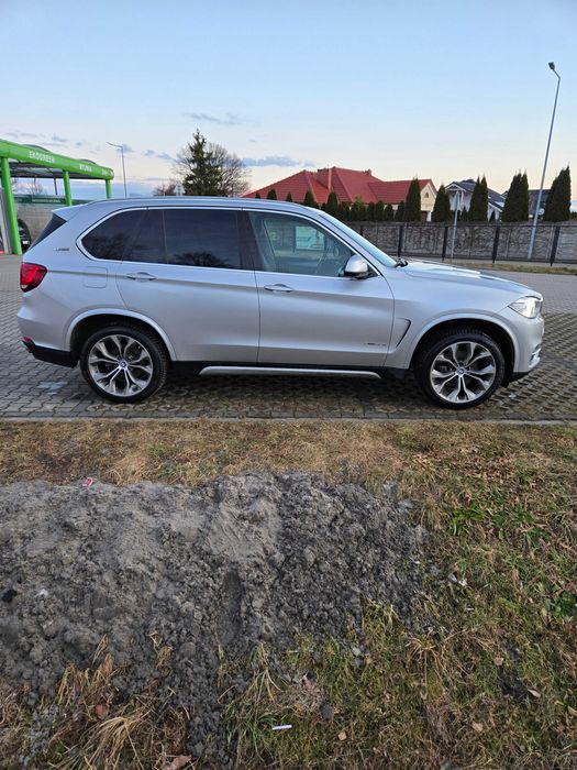 BMW X5 F15 xDrive40e to hybryda typu plug-in