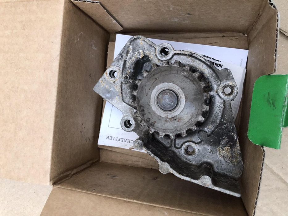 Водяна помпа Пежо Експерт /Peugeot Expert