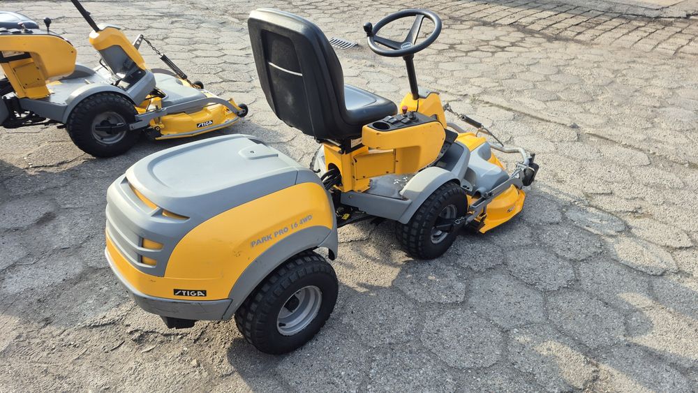 Traktorek kosiarka stiga park Pro 4x4 awd V