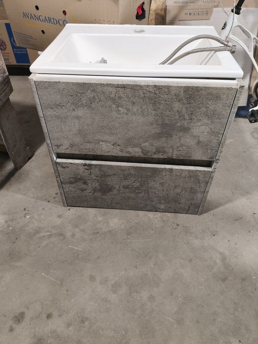 Раковина, тумба, смеситель