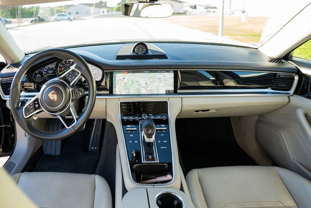 Porsche Panamera 4 E-Hybrid