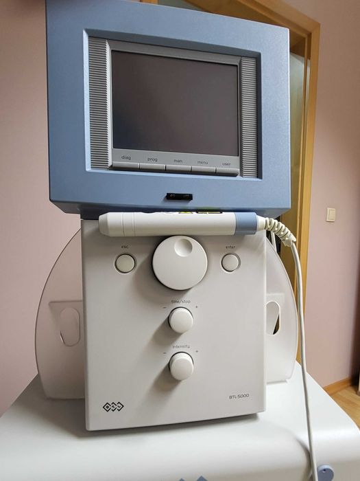 LASER BTL-5110 ze stolikiem stan idealny