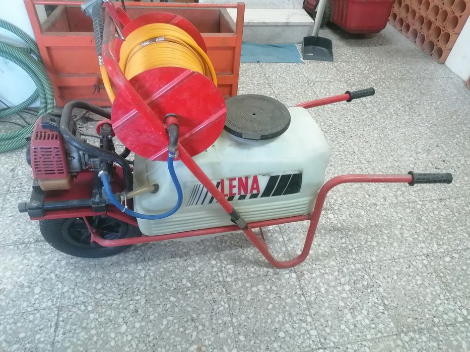 Mini tomix de sulfatar Lena.