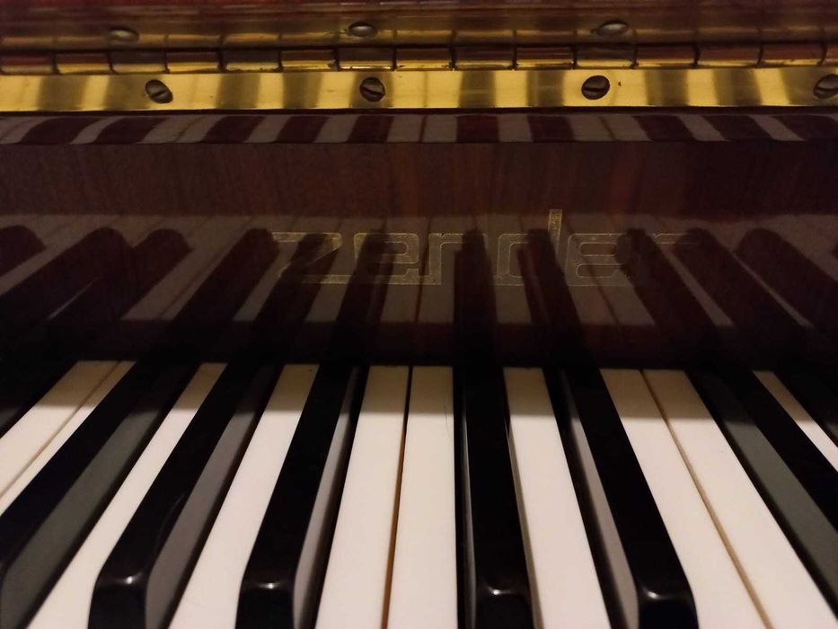Sprzedam pianino