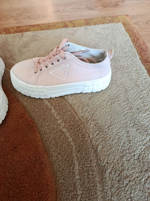 Buty damskie numer 37