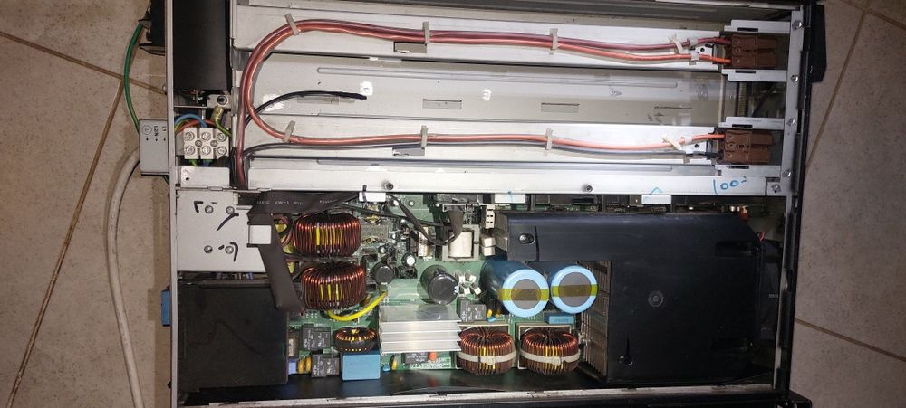 Бесперебойник инвертор APC SUR5000XLI eaton чистый синус гибридный