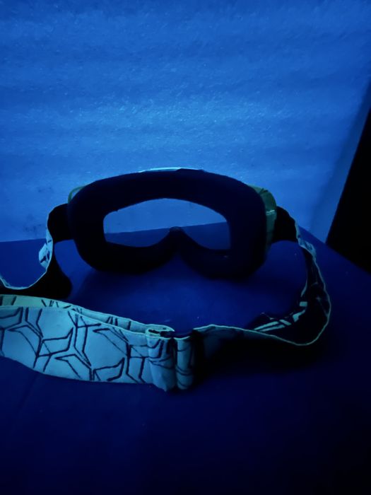 Продам шлем мотокросный