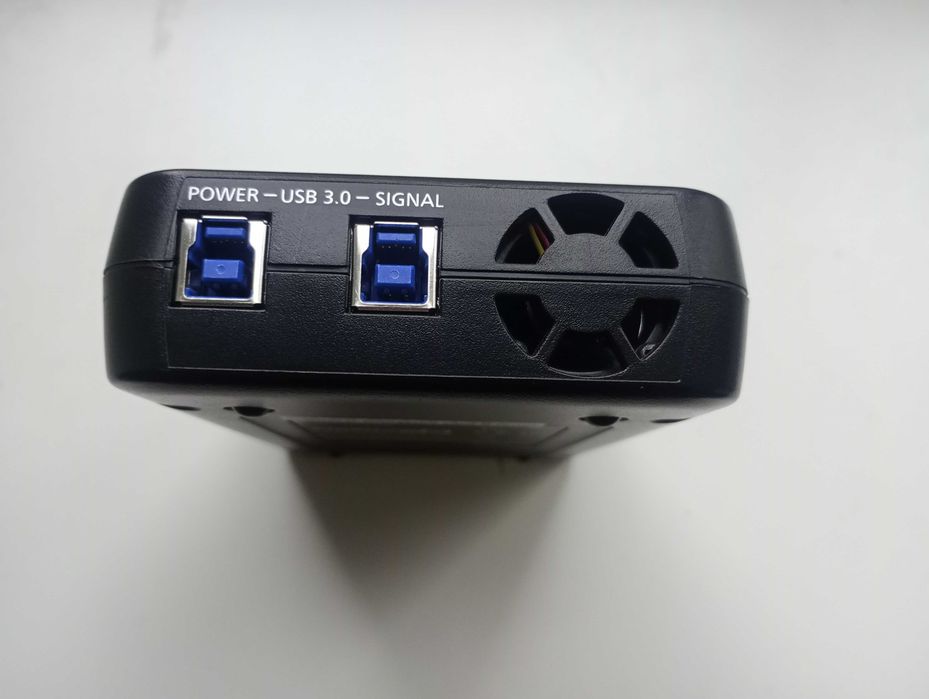 P2 кардрідер Panasonic AU-XPD1E P2 Memory Card Drive