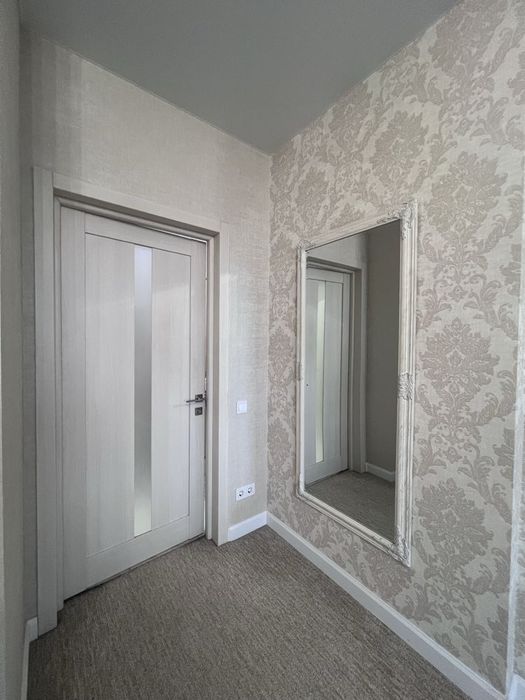 Світла та затишна 3-к квартира 125 м²з видом на Дніпро  ЖК Зарічний