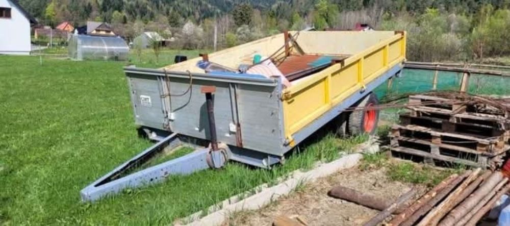 Przyczepa z kiprem