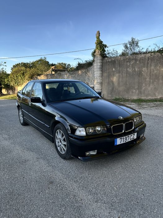 BMW e36 318is 143cv