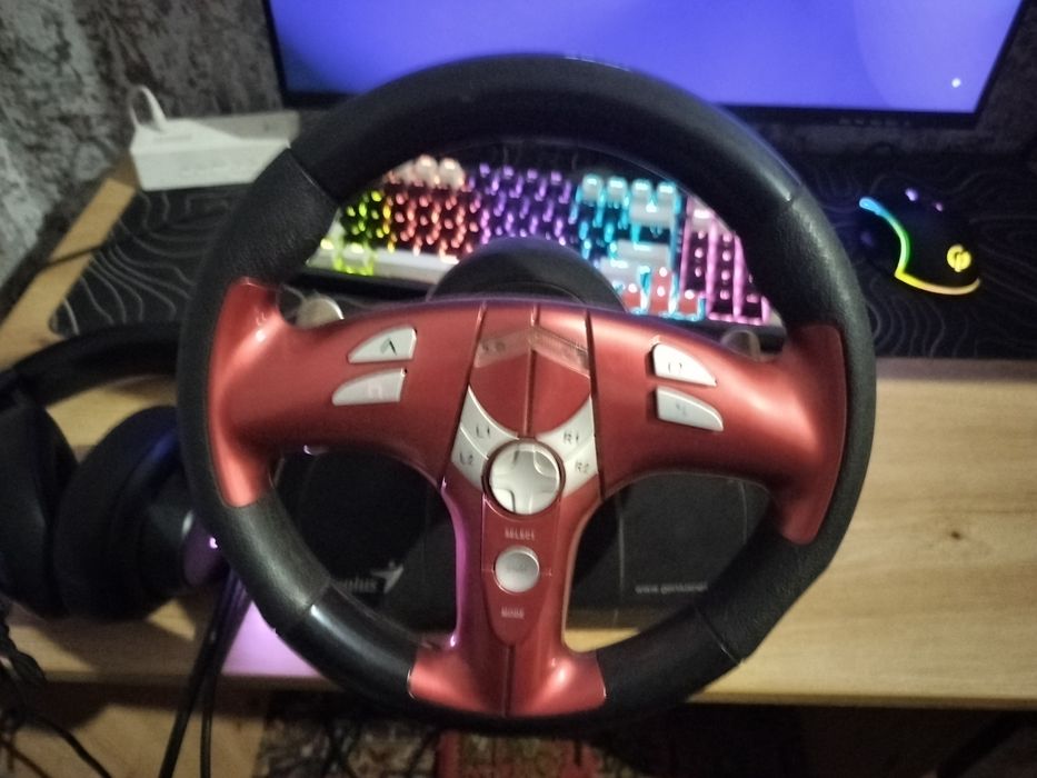 Игровой руль Genius