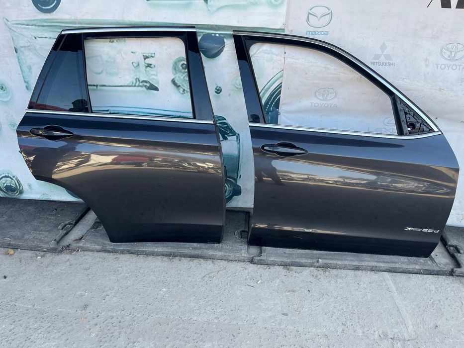 Двері права сторона на BMW X5 F15 13-18 року