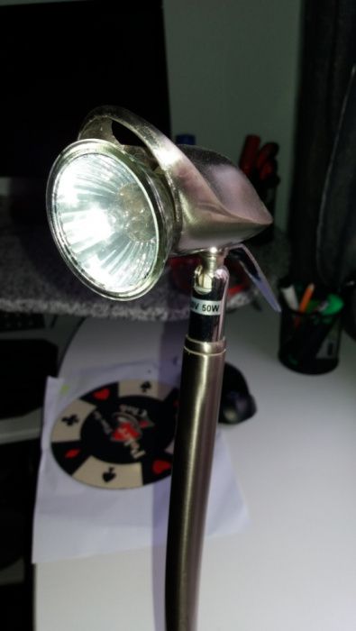 Vendo Luminária .