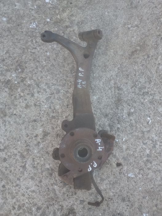 Audi a4 b5 a4b5 a6C5 A6 C5 Passat B5 zwrotnica prawa prawy przód