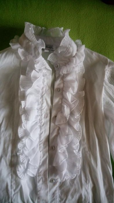 блузка белая нарядная  рост 152