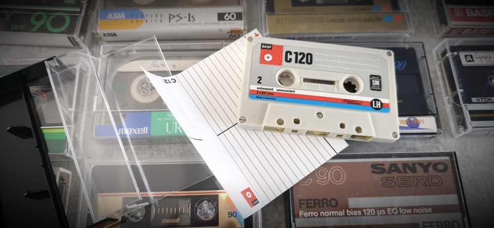 Zestaw Kaset Magnetofonowych mix firm  TDK Sony maxel basf