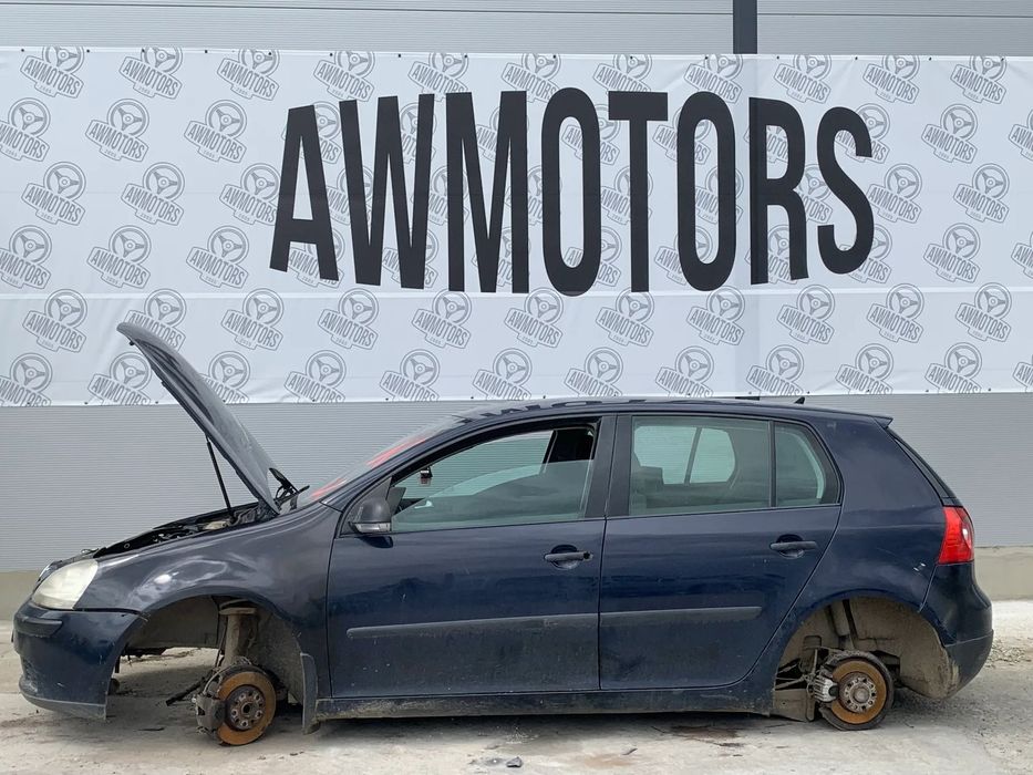 VOLKSWAGEN VW GOLF 5 2006 *SAMOCHÓD NA CZĘŚCI* MASKA, LAMPA, DRZWI, LUSTERKO, ZDERZAK, GRILL, BŁOTNIK, KLAPA, BELKA, DESKA, FOTELE, KANAPA, ĆWIARTKA KIEROWNICA, TARCZE, ZACISKI, ZAWIESZENIE, KOMPLETNY PRZÓD, KOMPLETNY TYŁ, LICZNIK, ZEGARY, PRAWE LEWE PRZÓ