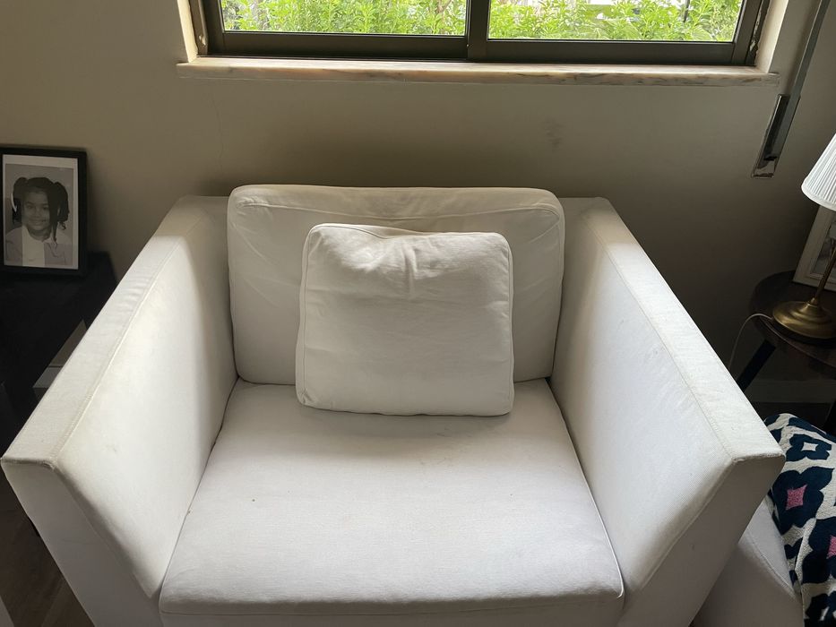 Conjunto Sofa IKEA - Sofá 3 Lugares + Sofá 1.5 Lugar + Assento para Pés