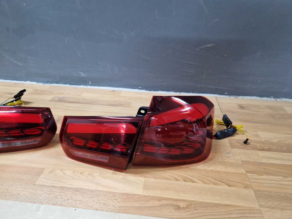 Задние фонари стопы на BMW 3 Series F30 2012-2018 год ( в стиле CS )