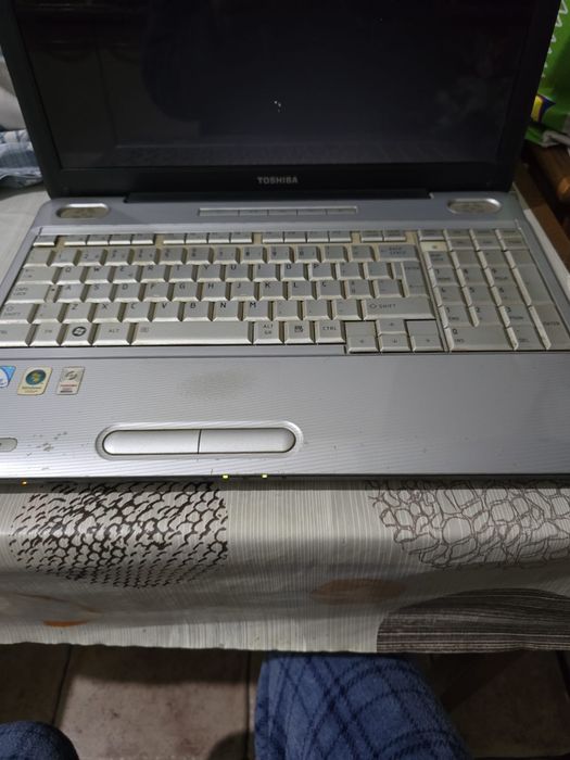 Vendo portatil toshiba satelite