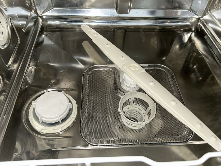 Vendo Maquina Roupa e Loiça Usadas Muito bem estimadas