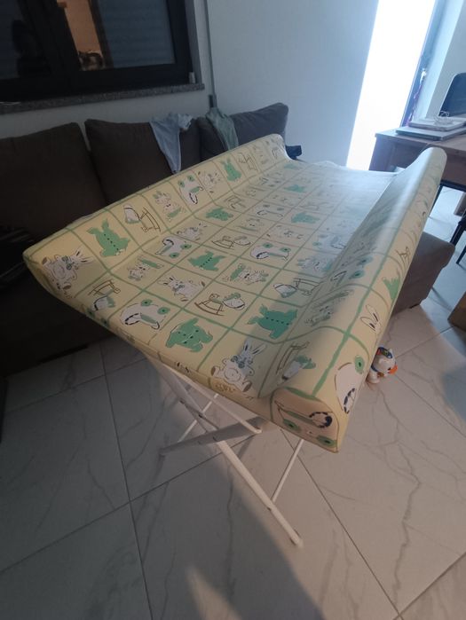 Artigos de bebé usado